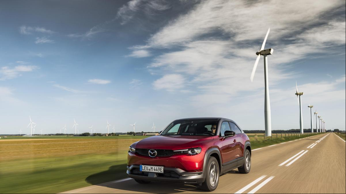 Mazda MX-30, un coche eléctrico para circular sin emisiones y con mucho estilo