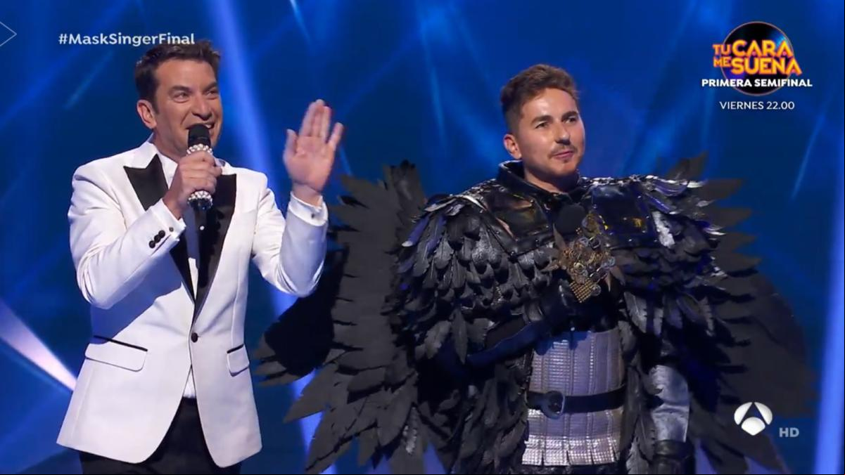 Apoyo multitudinario a Jorge Lorenzo al descubrir que es Cuervo en Mask Singer