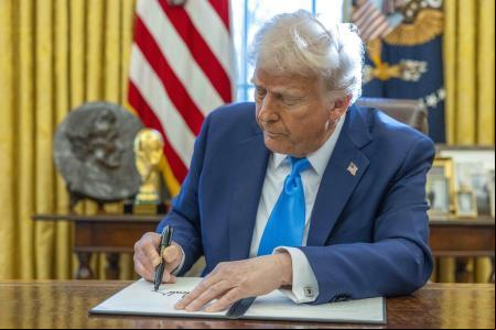February 4, 2025, Washington, District Of Columbia, USA: US President Donald J. Trump signs an executive order during a g ceremony in the Oval Office of the White House in Washington, DC, USA, 04 February 2025. Later President Trump is hosting his first in-person meeting with another world leader since returning to the White House where he and Prime Minister Netanyahu are set to discuss the Israeli cease-fire with Hamas, Iran's nuclear program and future arms shipments among other bilateral issues