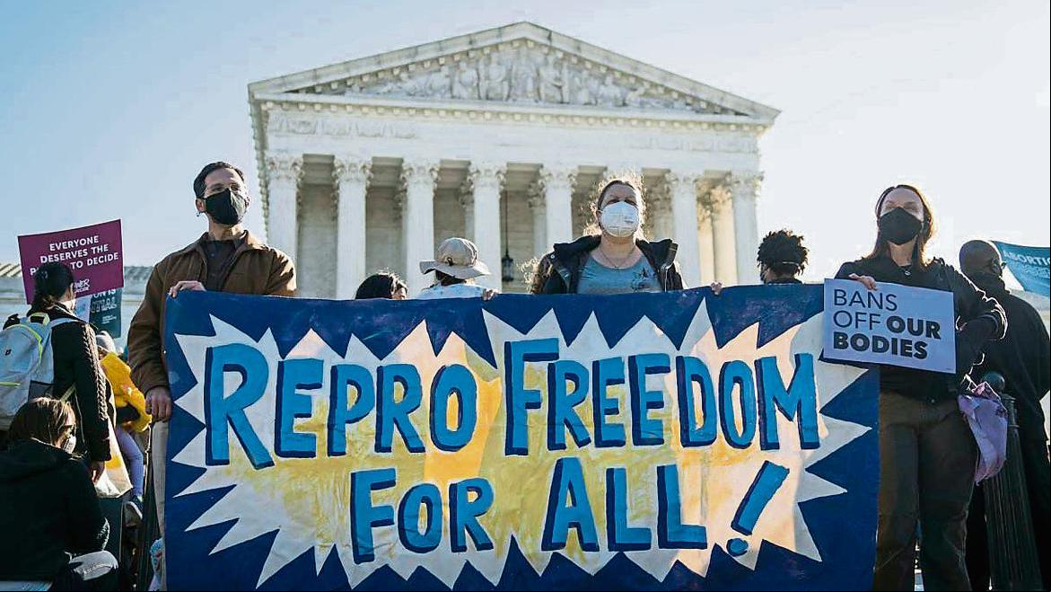 Los poderes locales de EE.UU. idean estrategias creativas para sortear la prohibición del aborto