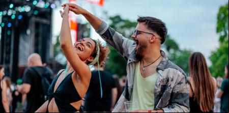 Italia Republik aterriza en el Moll de la Fusta para un fin de semana a lo ‘dolce vita’