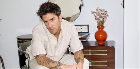 Álvaro de Luna: “El nuevo disco es más honesto y abarca temas más allá del amor, como la ansiedad”