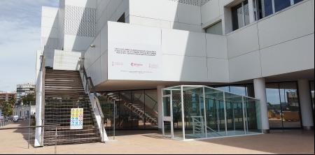La Cámara de Alicante confía en 'salvar' la obra paralizada y la oposición quiere saber cómo