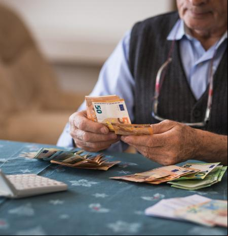 ¿Cuándo sale a cuenta un plan de pensiones? “Si cobras mil euros al mes, hay alternativas mejores”