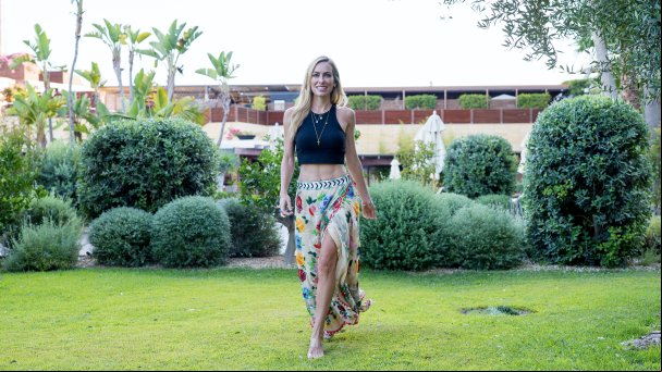 Kira Miró: “Viajando sola por el mundo te ocurre de todo”