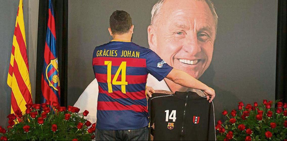 El Camp Nou respira de nuevo aromas cruyffistas