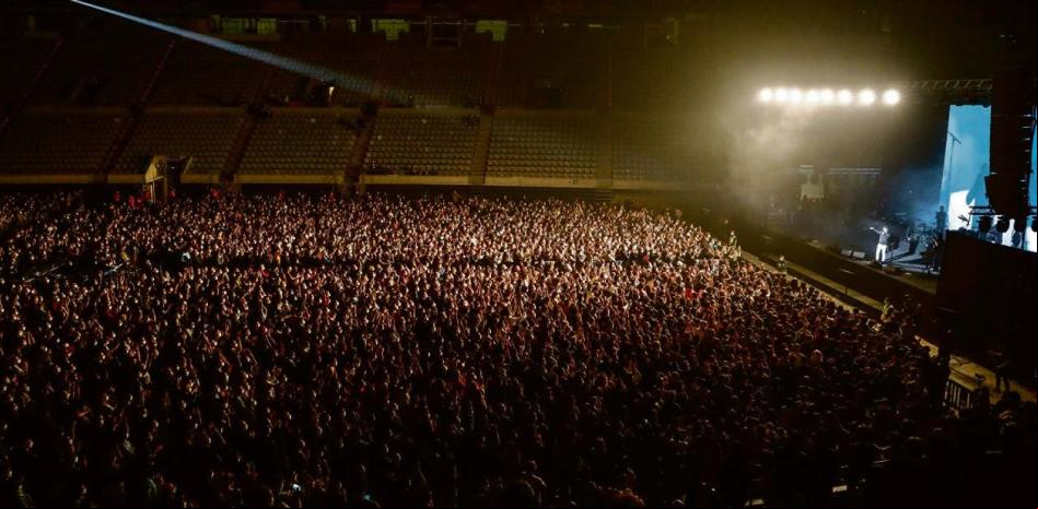 El concierto de Love of Lesbian impacta en la prensa mundial