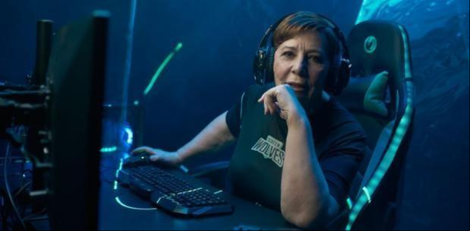 Celia Villalobos se pasa a los videojuegos: de ex ministra a capitana de eSports