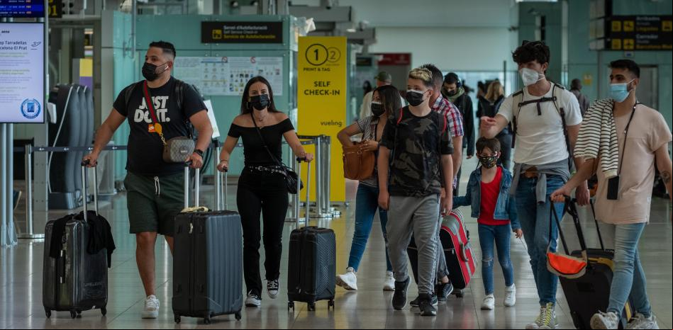 El mundo económico une su voz para defender el futuro del aeropuerto