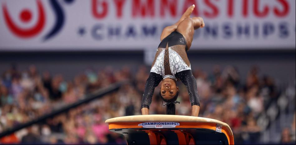 Simon Biles sigue haciendo historia: séptimo título nacional