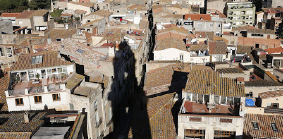 Un pequeño pueblo de Tarragona pide a sus vecinos que no salgan de casa por un brote de covid