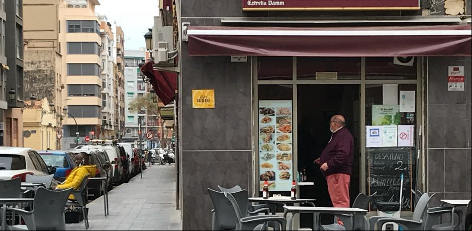 Alivio e incertidumbre en el primer día con cenas en los restaurantes valencianos