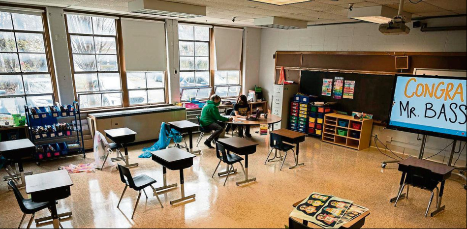 Estados Unidos debate cómo reabrir miles de aulas tras un año de cierre
