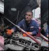 El truco de un mecánico para que no te timen con el motor de un coche de segunda mano: “Es una forma sencilla para saber si está bien o, por el contrario, perderá potencia y consumirá aceite”