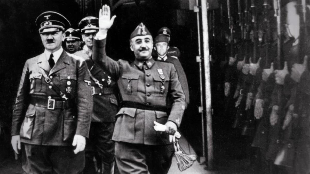 Franco deja de ser alcalde honorario de Santander