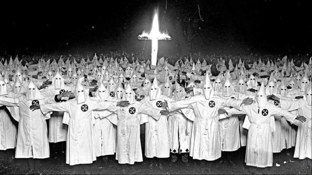 Ku Klux Klan, un símbolo del odio que nació en Nochebuena
