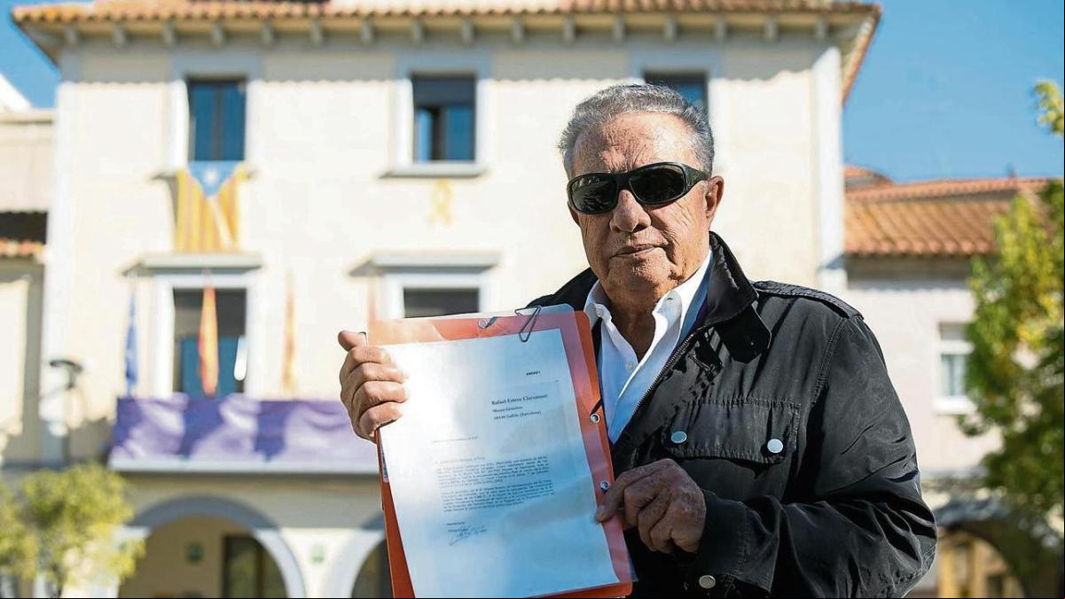 Un tributo feudal impide a vecinos del Vallès vender su piso
