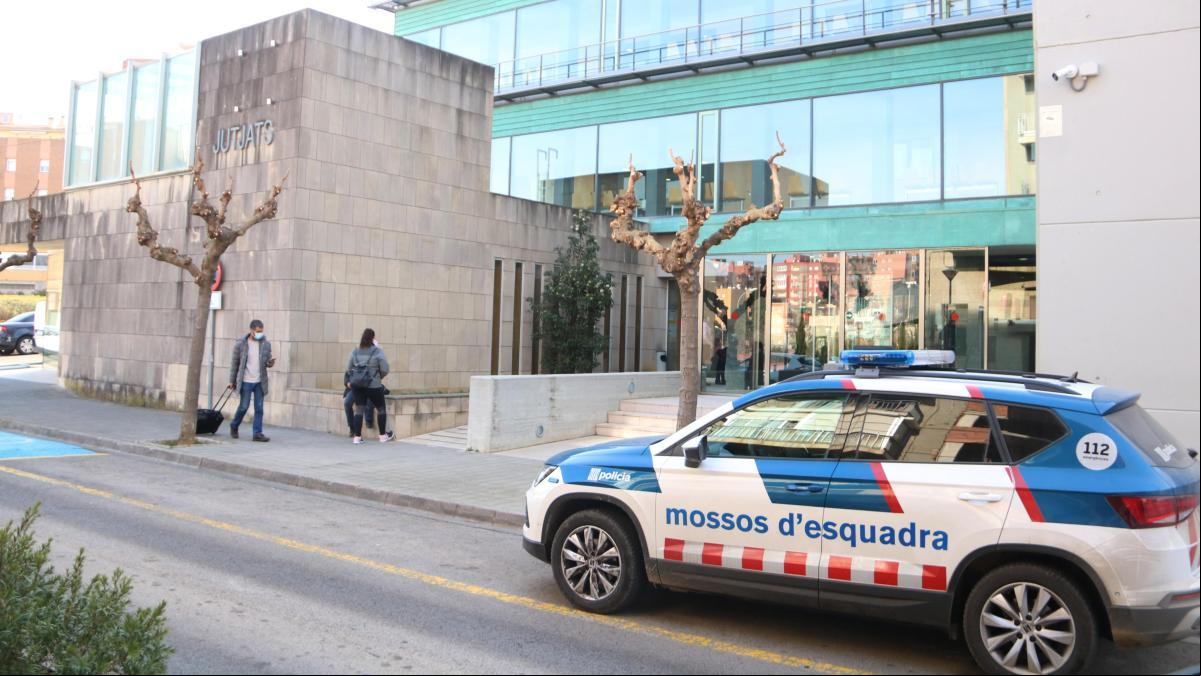 En libertad con cargos un acusado de abusos sexuales a cuatro menores en Figueres