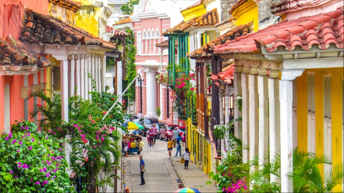 Cartagena de Indias, una ciudad para sumergirse en el realismo mágico