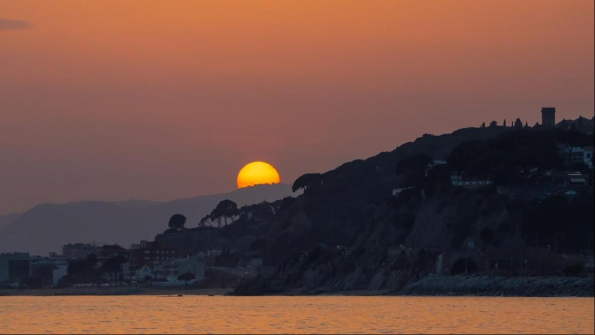 La puesta de sol de Joan Manuel Serrat en Arenys