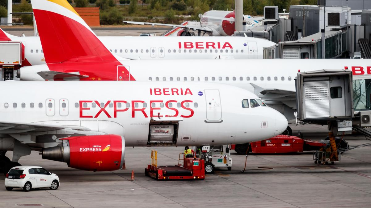 Las aerolíneas presionan para frenar el impuesto de 7,85 euros por billete