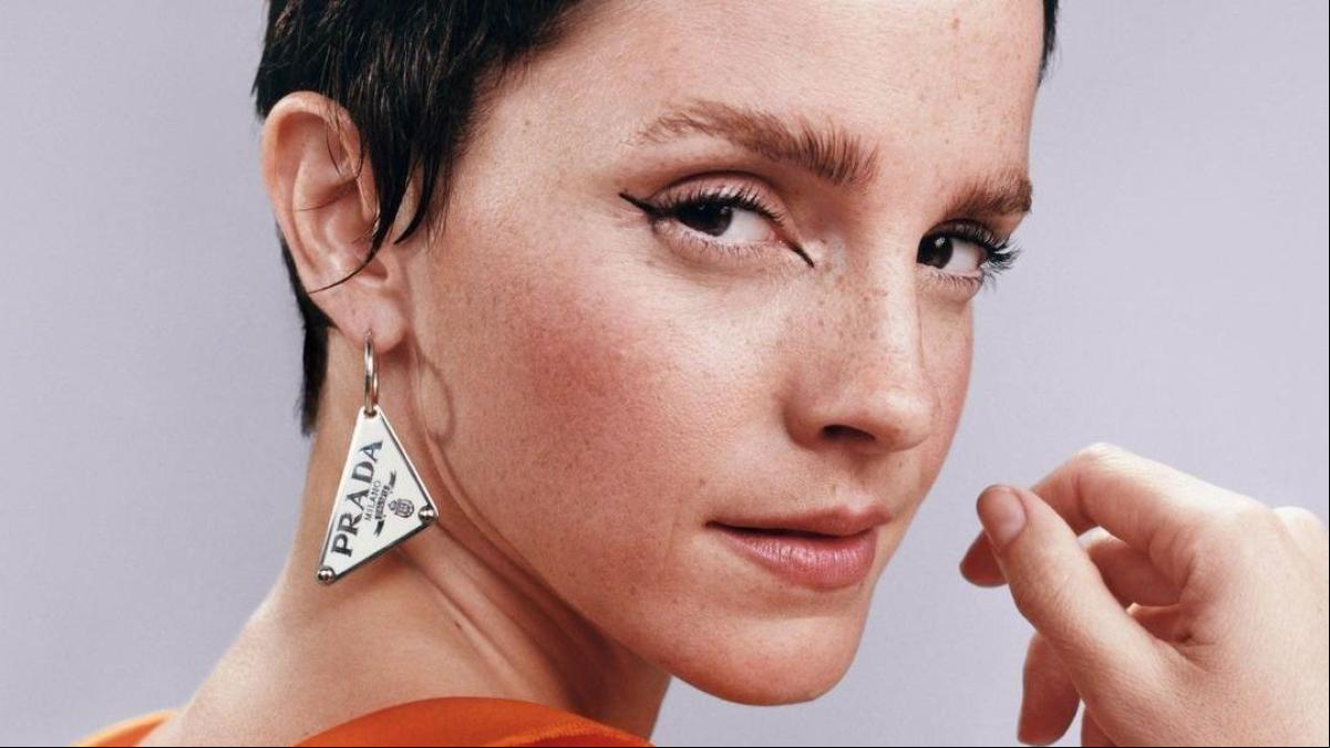 Emma Watson vuelve al corte pixie para Prada adelantándose a las tendencias del próximo otoño
