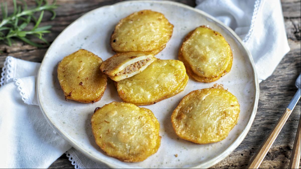 Patatas de Olot: la deliciosa receta con más de 70 años de historia