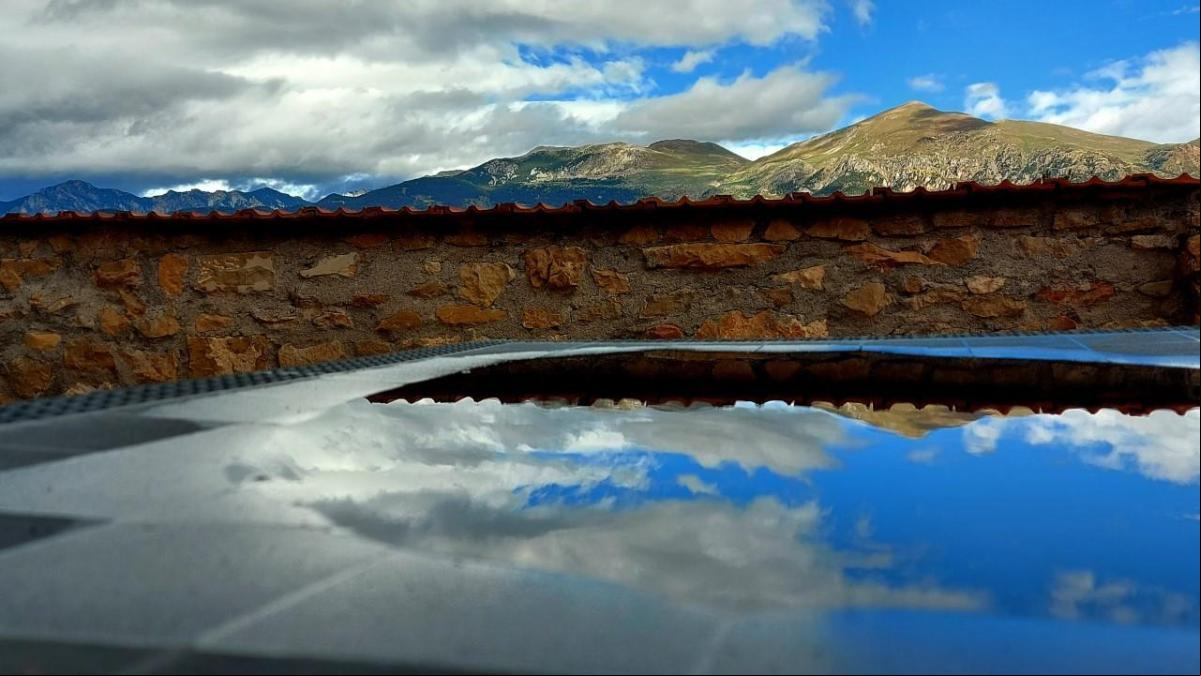 Las dos montañas catalanas nacidas de un reflejo