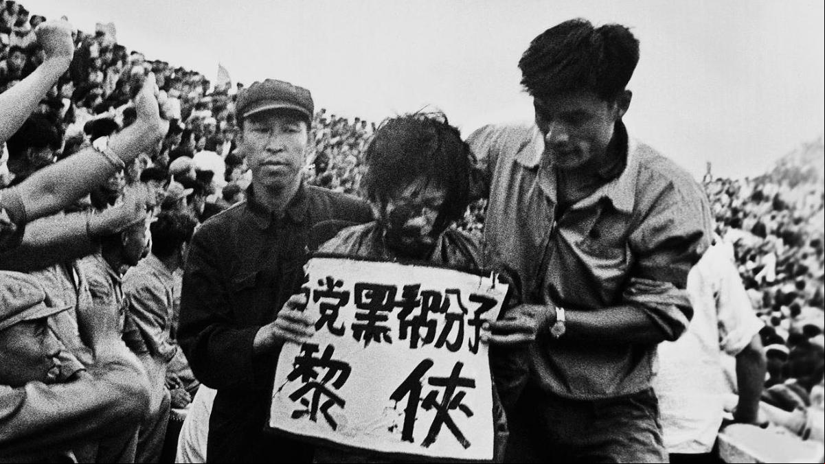 Lo de Mao resultó ser un “cuento chino”: la verdad tras la revolución cultural Lo de Mao resultó ser un “cuento chino”: la verdad tras la revolución cultural