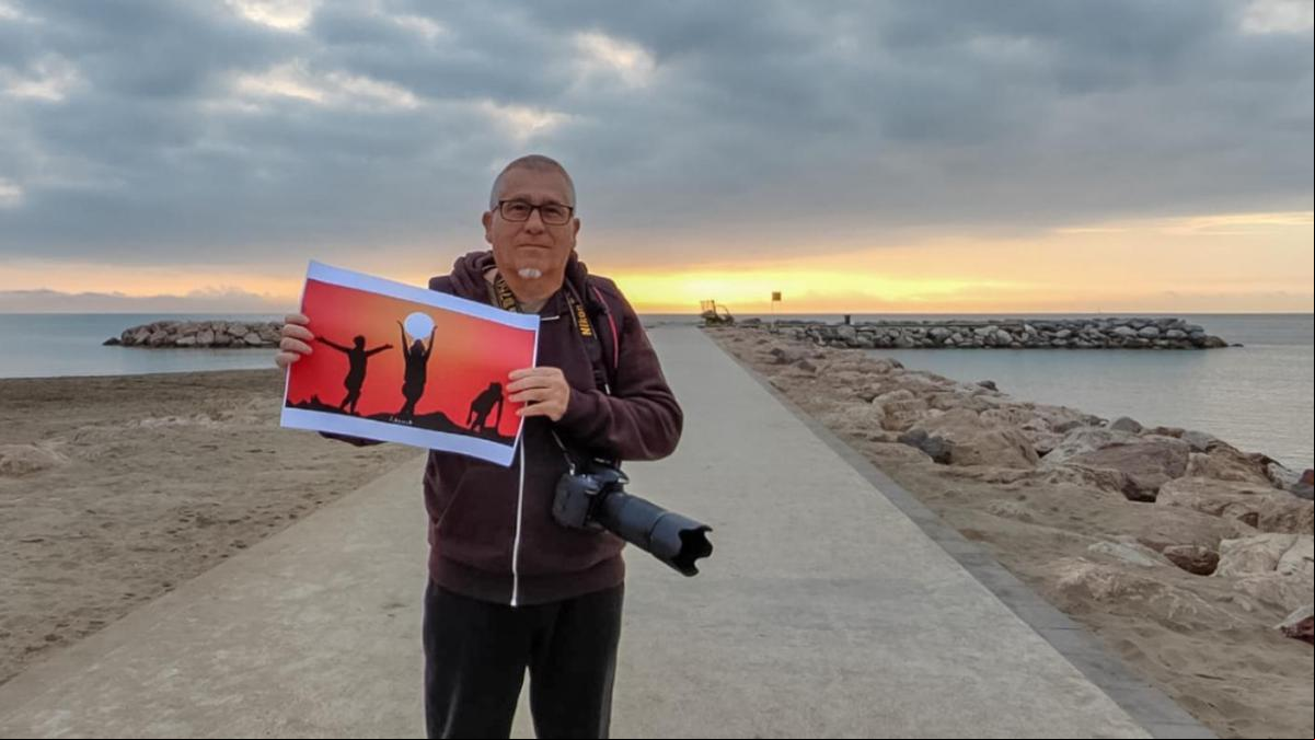 En las fotos uno enseña lo bonito de la vida