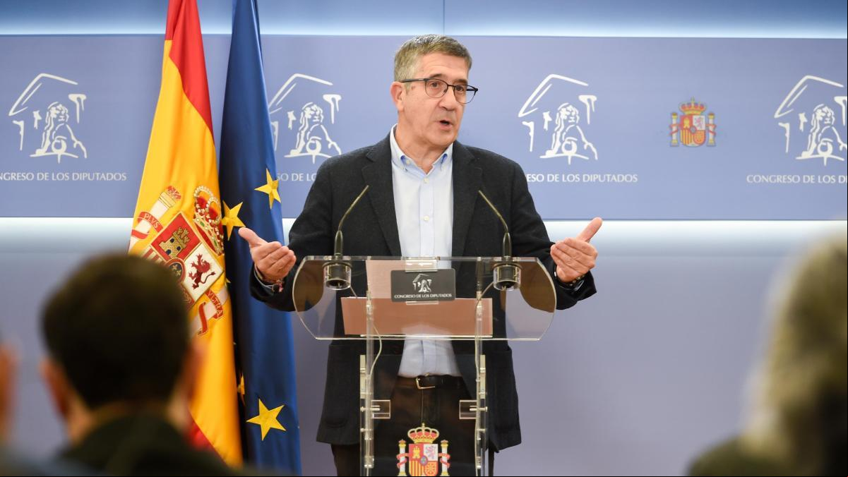 El PSOE relativiza el daño electoral y la contestación interna