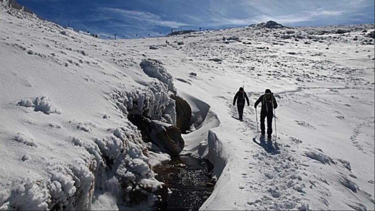 Muere un montañero tras sufrir una caída en la Sierra de Gredos