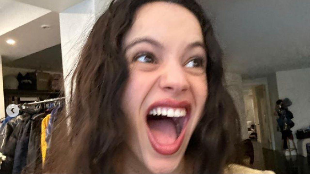 Alegría desbocada de Rosalía para celebrar el Grammy que ha ganado con Motomami