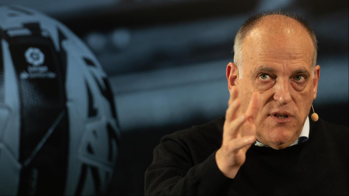 Tebas: “Si Laporta no explica bien el caso Negreira debería dimitir