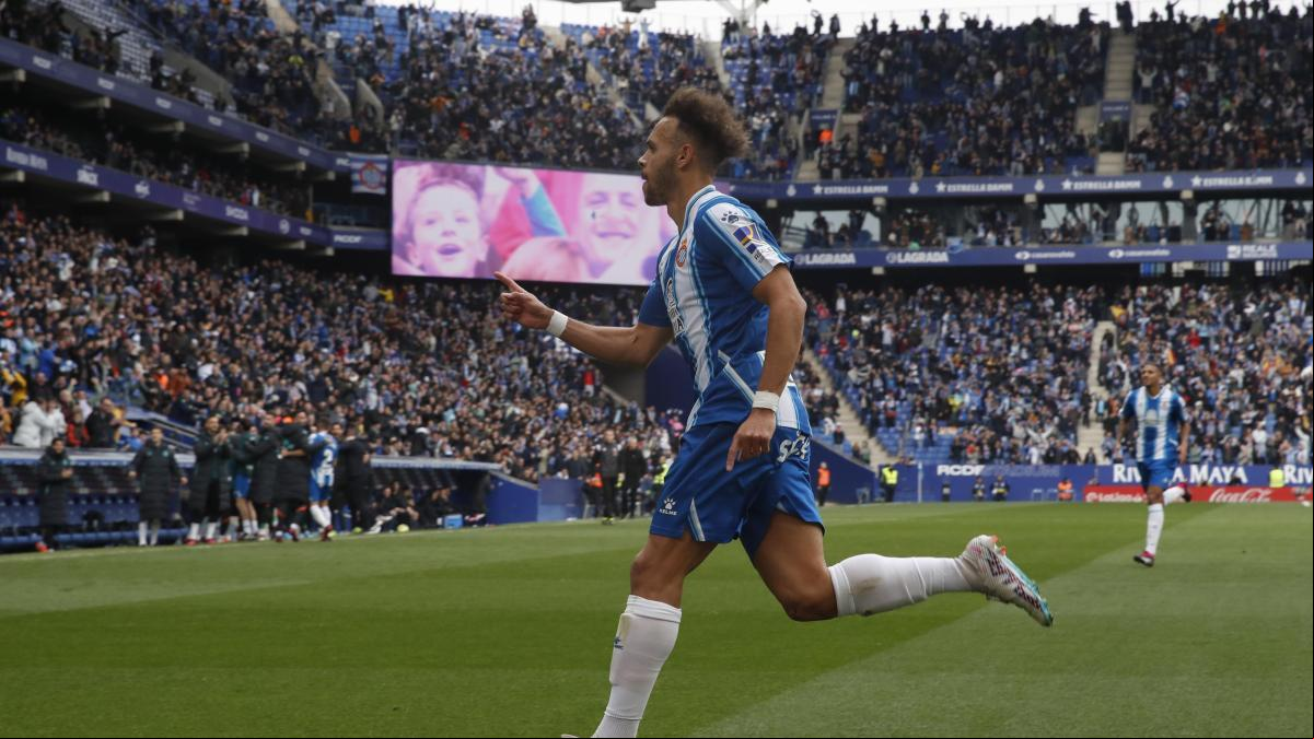 El Espanyol redescubre la felicidad