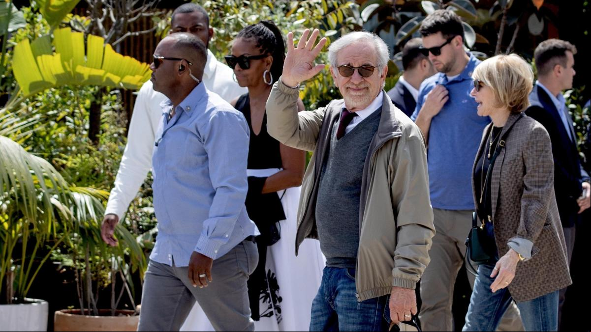 Los Spielberg y Michelle Obama visitan el Museu Picasso