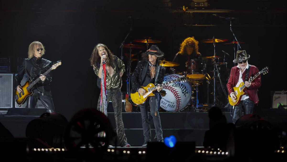Aerosmith cancela su gira y anuncia su retirada de los escenarios