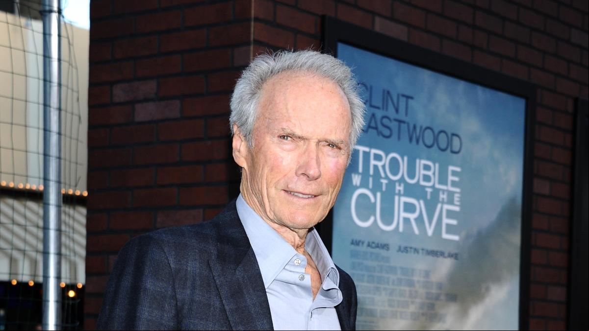 Impacto por el frágil aspecto de Clint Eastwood, de 93 años, en su última fotografía