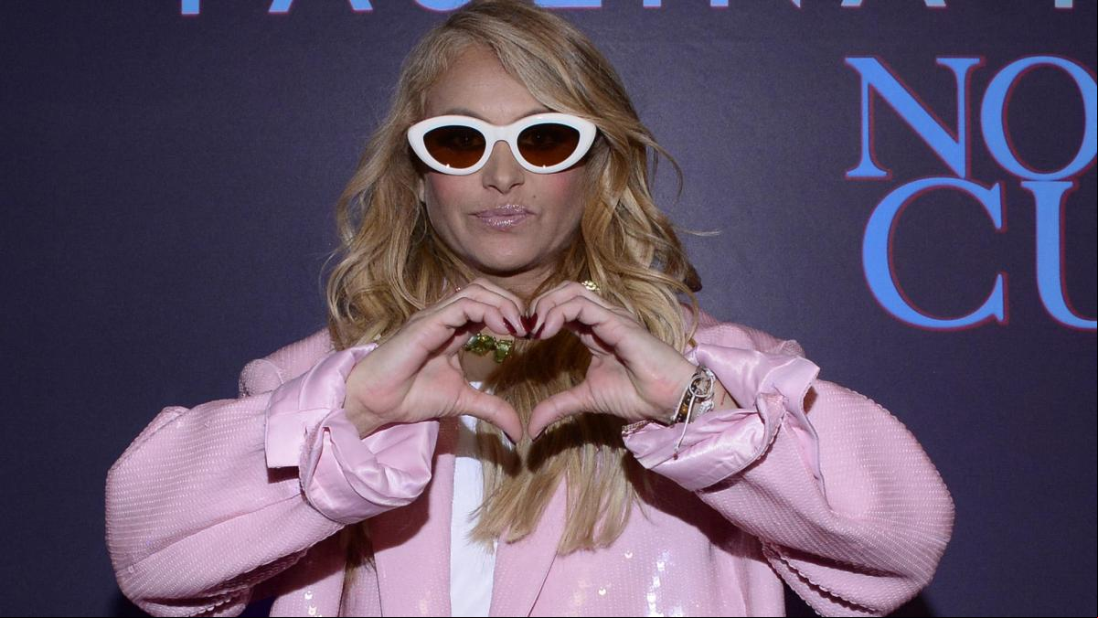 Aluvión de críticas a Paulina Rubio tras su entrevista en Y ahora Sonsoles: Qué maleducada