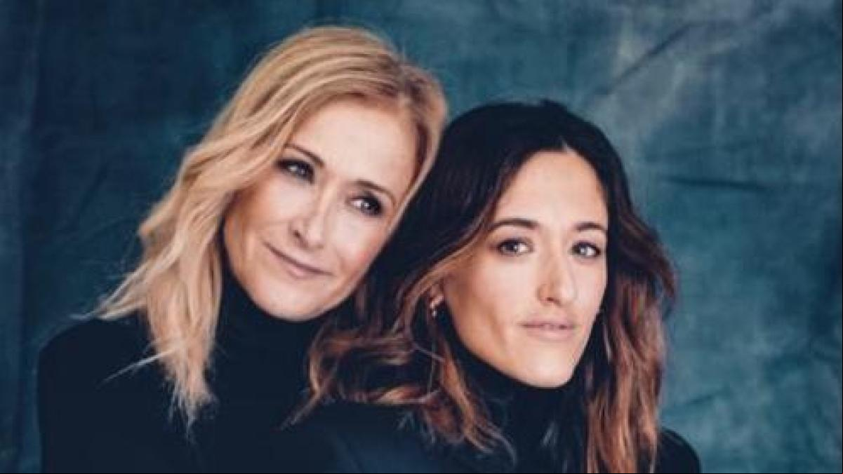 La exclusiva boda de la hija de Cristina Cifuentes con Willy Bárcenas como animador estrella
