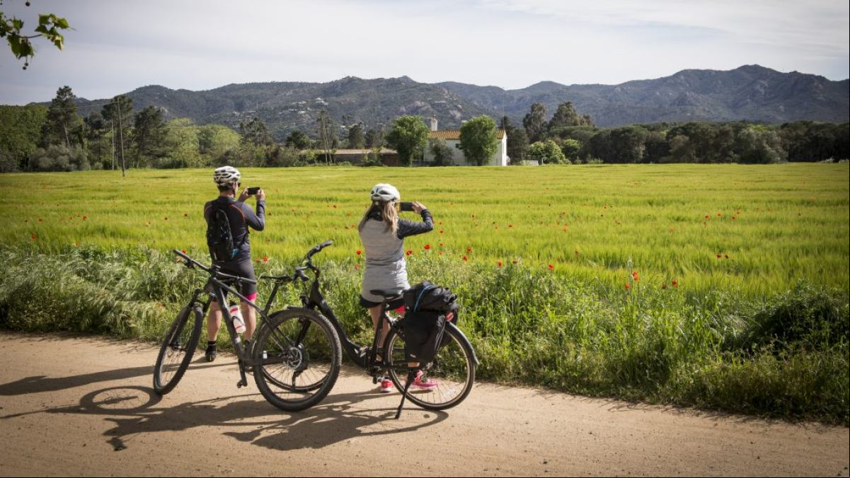 Kilómetro 0, el reto de pedalear de Madrid a Tarifa en menos de 24 horas
