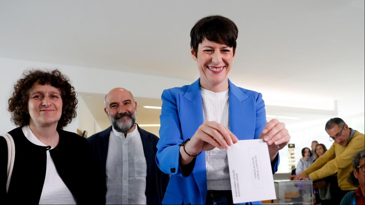 La oposición gana otra vez las locales en Galicia y el BNG toma Santiago