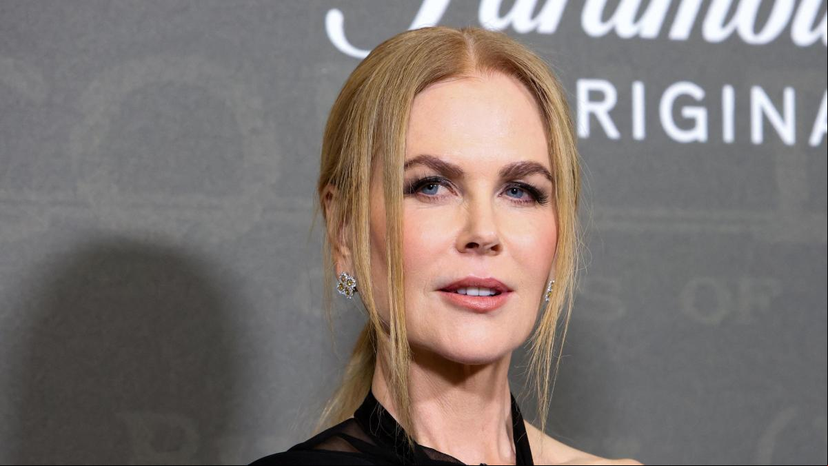 Nicole Kidman eleva la moda de las sugerentes aberturas a otro nivel