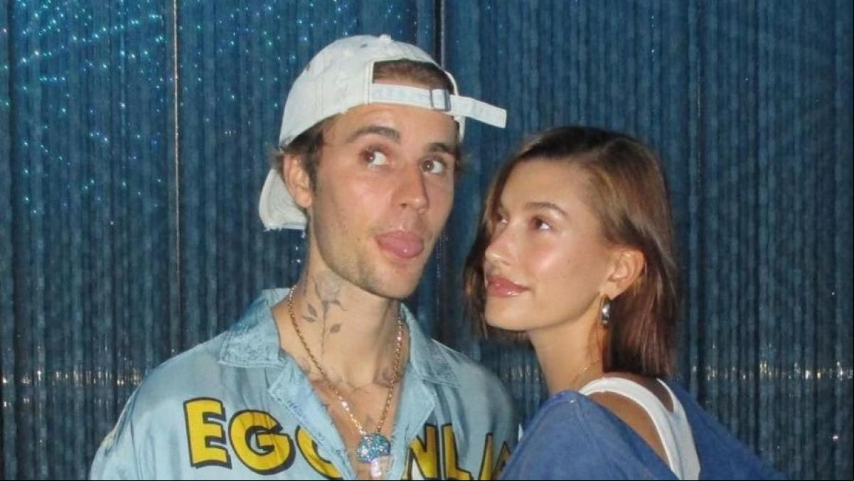 Justin Bieber se gasta 5.000 euros en una obra de arte para su mujer inspirada en sus mensajes de texto