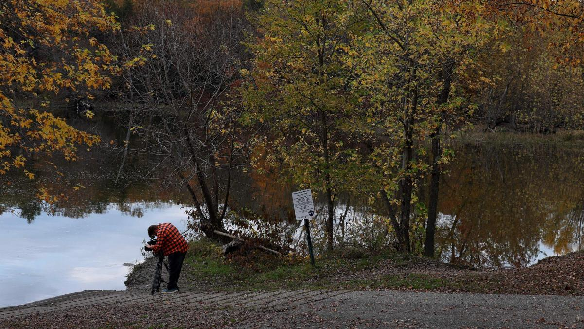 ¿Se tragó el río al fugado de Maine?