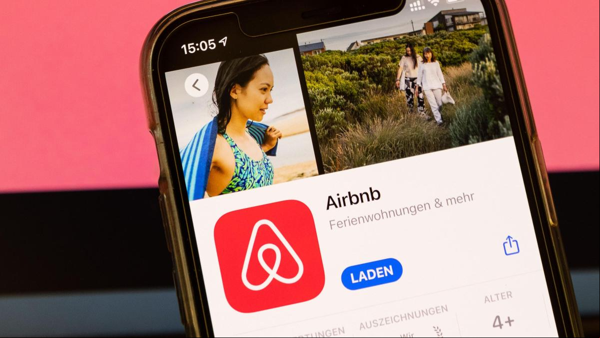 Airbnb triplica su beneficio, pero advierte de la volatilidad del turismo