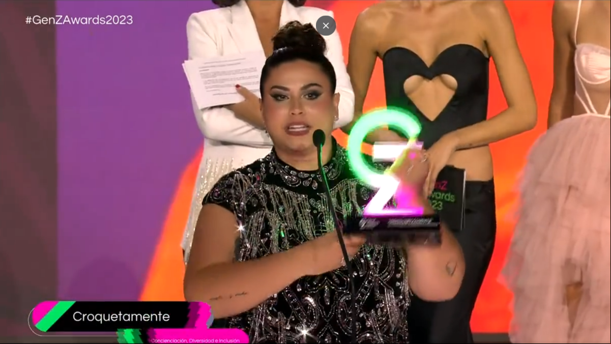 ‘Croquetamente’ alza la voz contra la gordofobia al recibir el Premio GenZ a la Concienciación, Diversidad e Inclusión