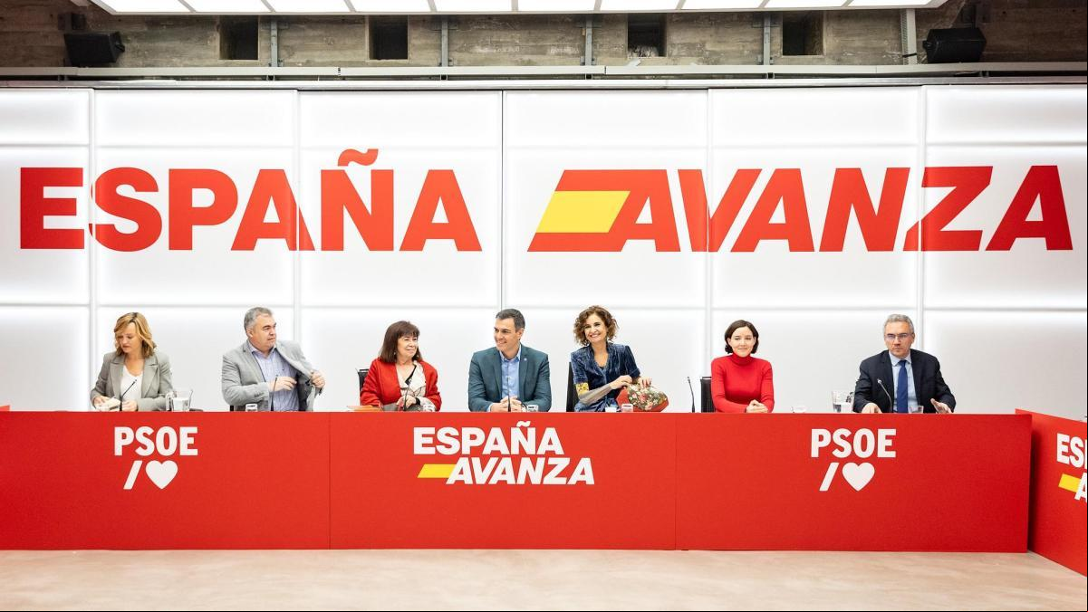 Sánchez nombra a Espadas portavoz en el Senado para dar la batalla al PP