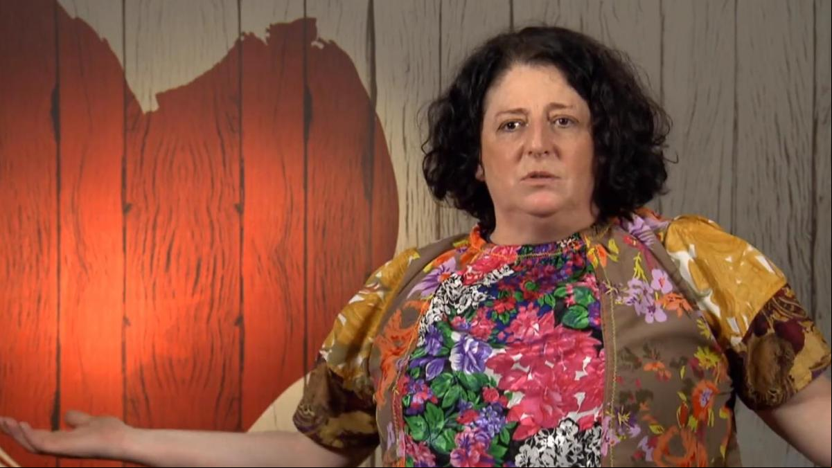 Una soltera de First Dates, sin filtros, sentencia a su cita por ser poco sexual: Le veo más soso que el agua de fregar