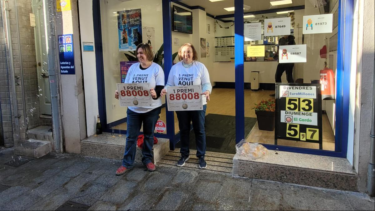 Badalona pellizca ocho millones del gordo de la lotería por primera vez en la historia